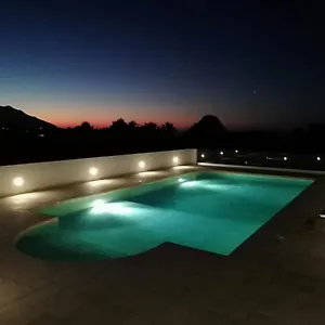Il Volo Dei Gabbiani Scopello (Sicily)