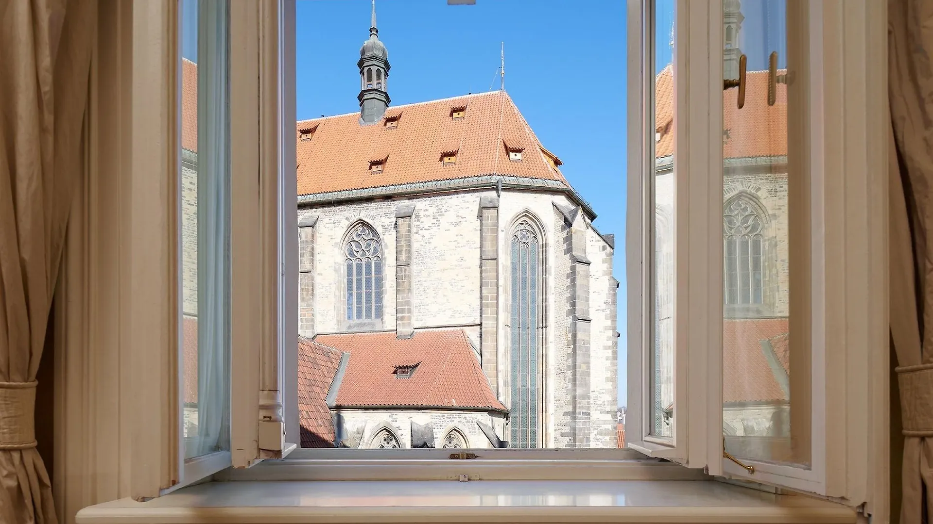 Ventana Hotel Prague