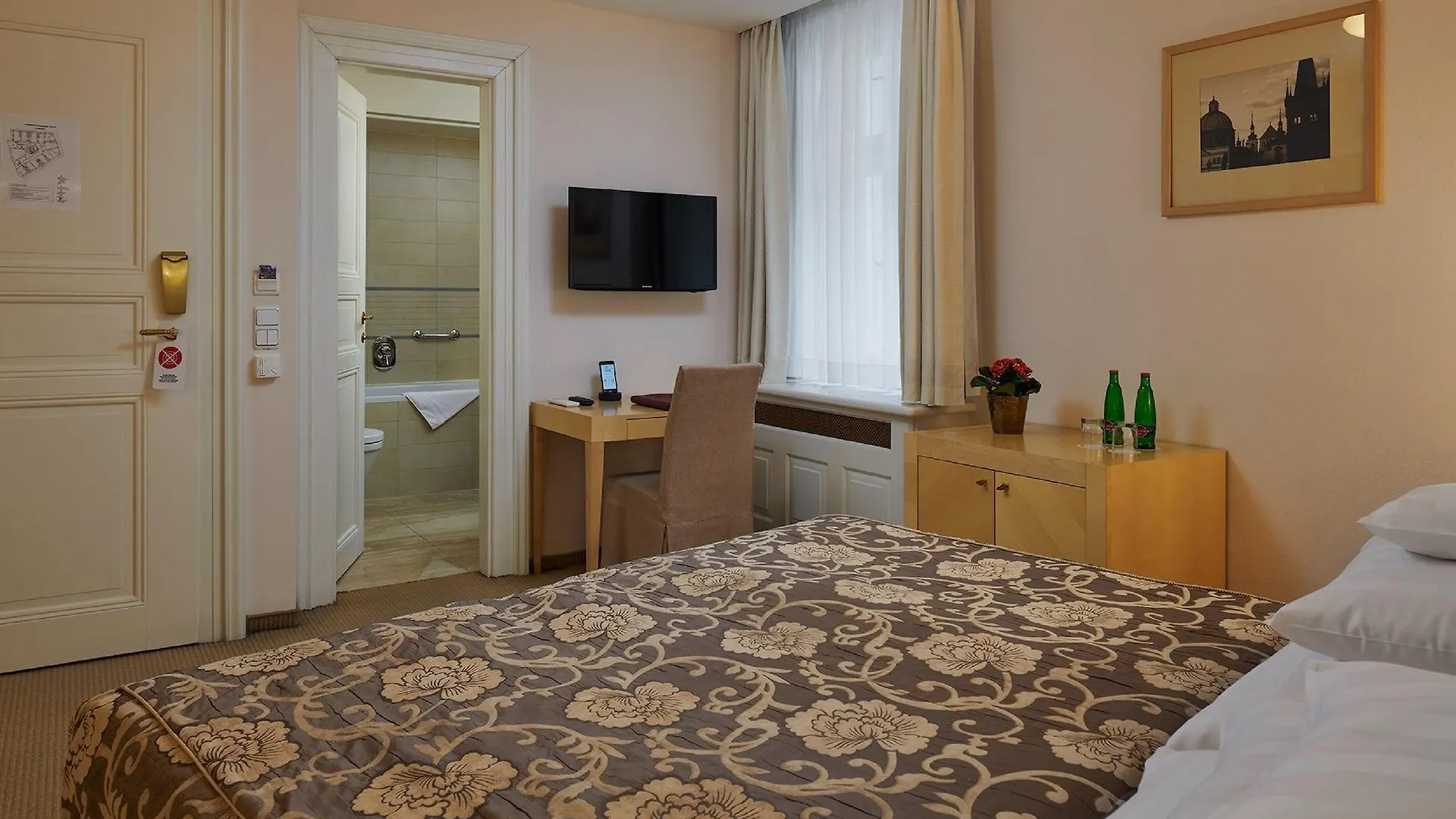Ventana Hotel Prague